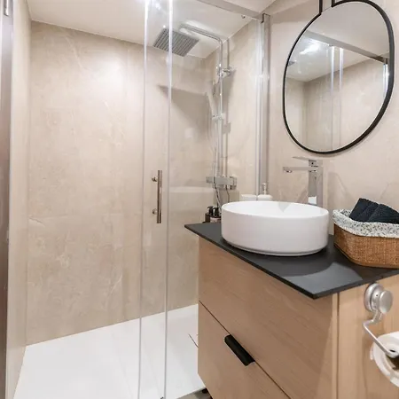 Downtown Duplex, Clim, 15 Min Walk To The Sea * Nizza